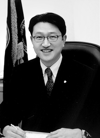 총장 윤준호